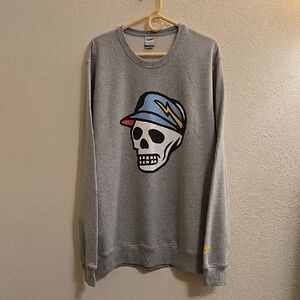 Devereux Gray Skull Graphic Crewneck Sweatshirt - XL